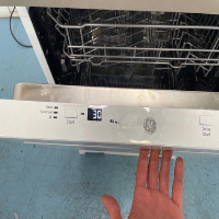 GE Appliance Glassware Washer image 2